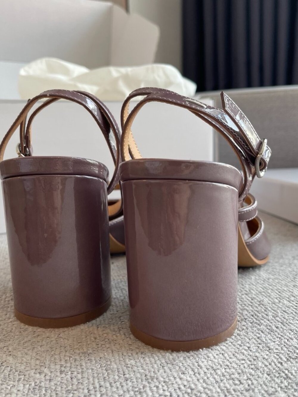 Maison Martin Mar Tabi Slingback Block Heel Sandals (Dusty Mauve Patent Leather) - Picture 8 of 8